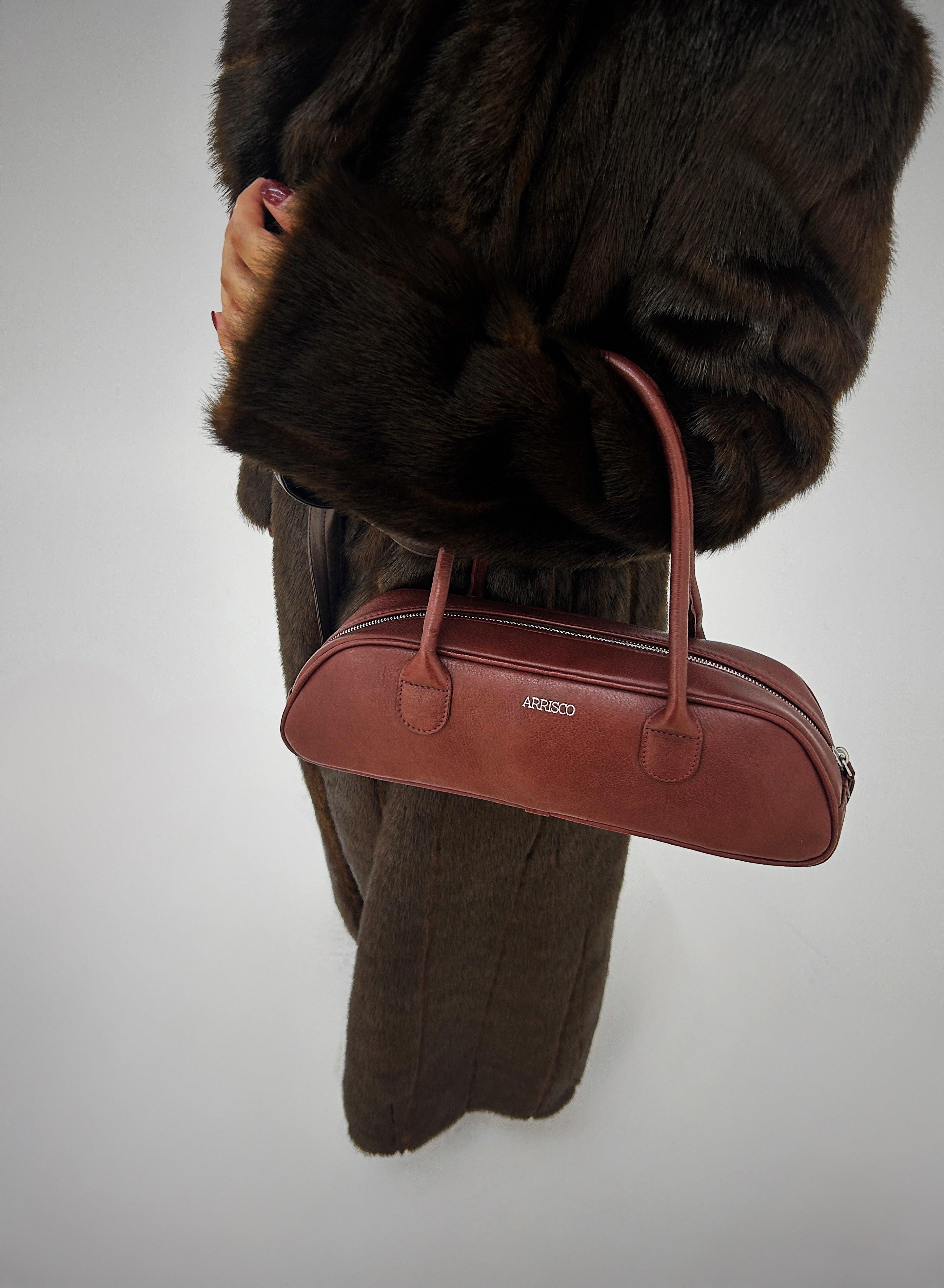 The Rise of Long Bags: A Fashion Staple Reimagined - Arrisco