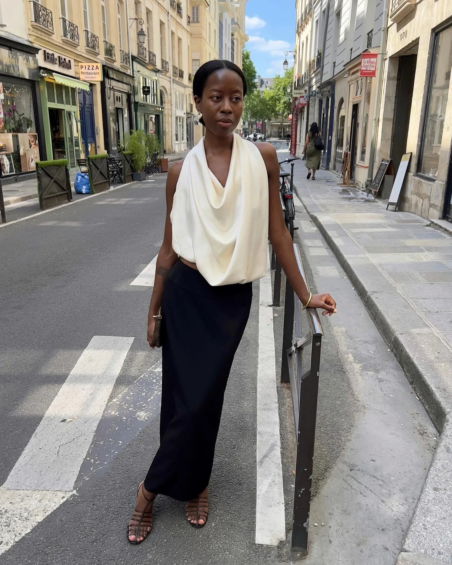 Understated Glamour: Fall 2025 Capsule Wardrobe Essentials
