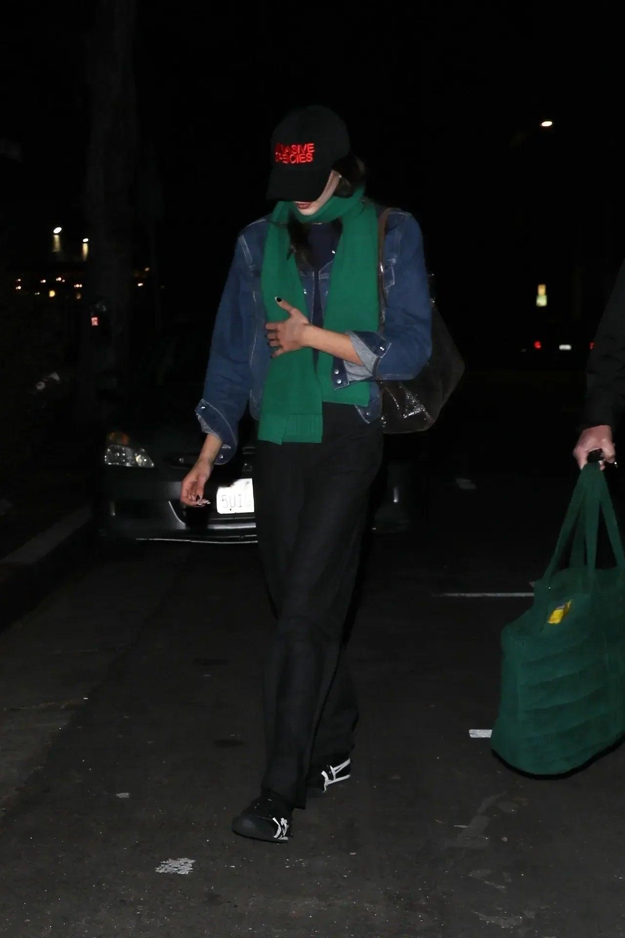 Kaia Gerber’s Black and White Sneakers—The Ultimate 2025 Essential