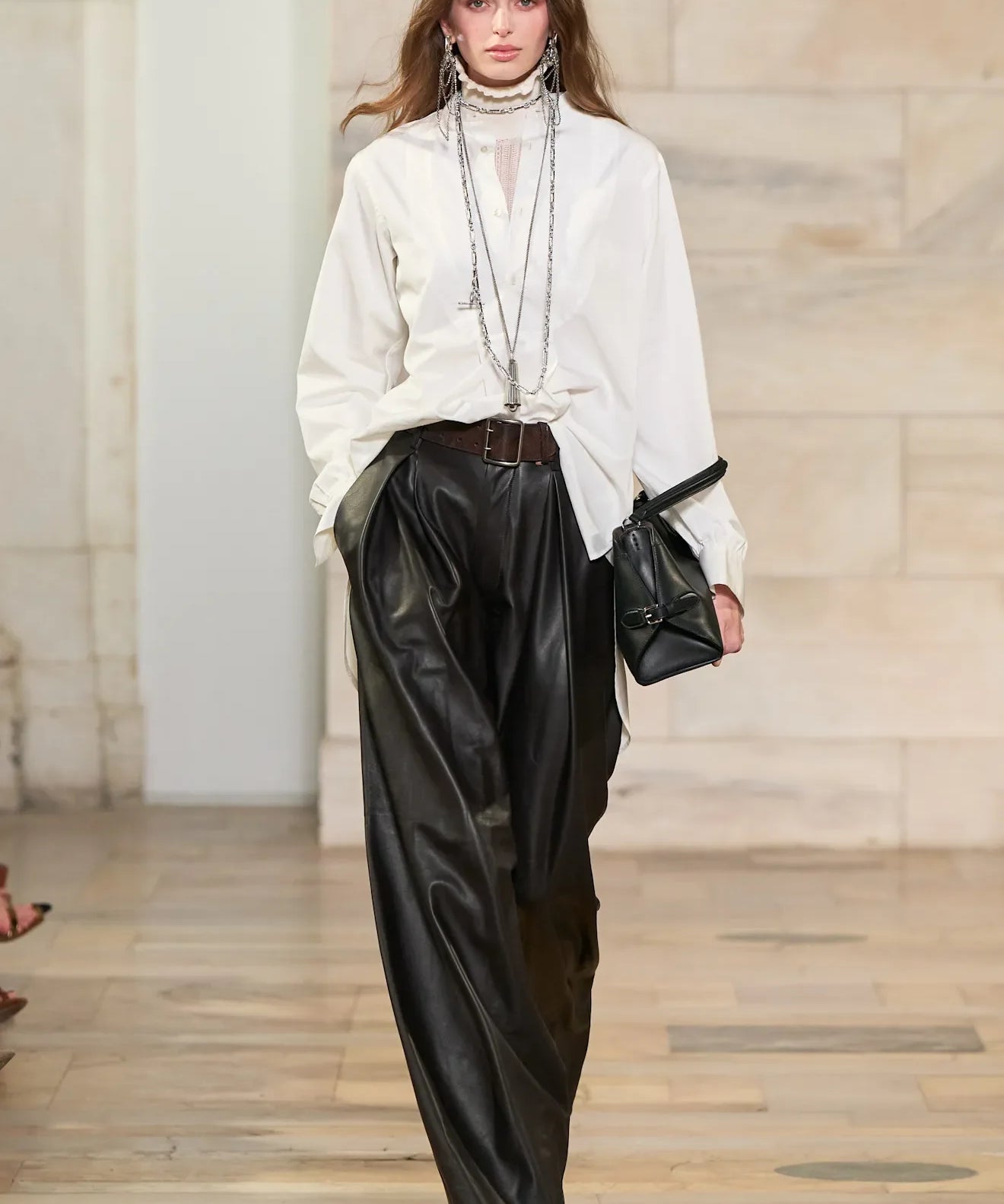 Long Pendant Necklaces Make a Bold Comeback in 2025