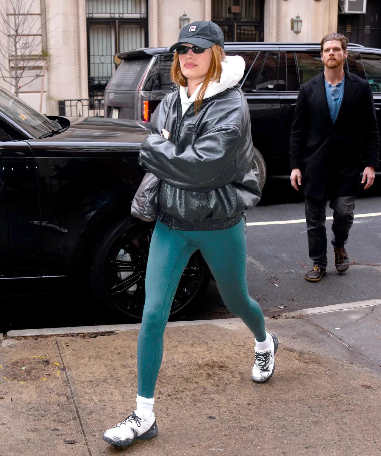 Hailey Bieber’s Emerald Green Leggings Are a Chic Must-Have - Arrisco