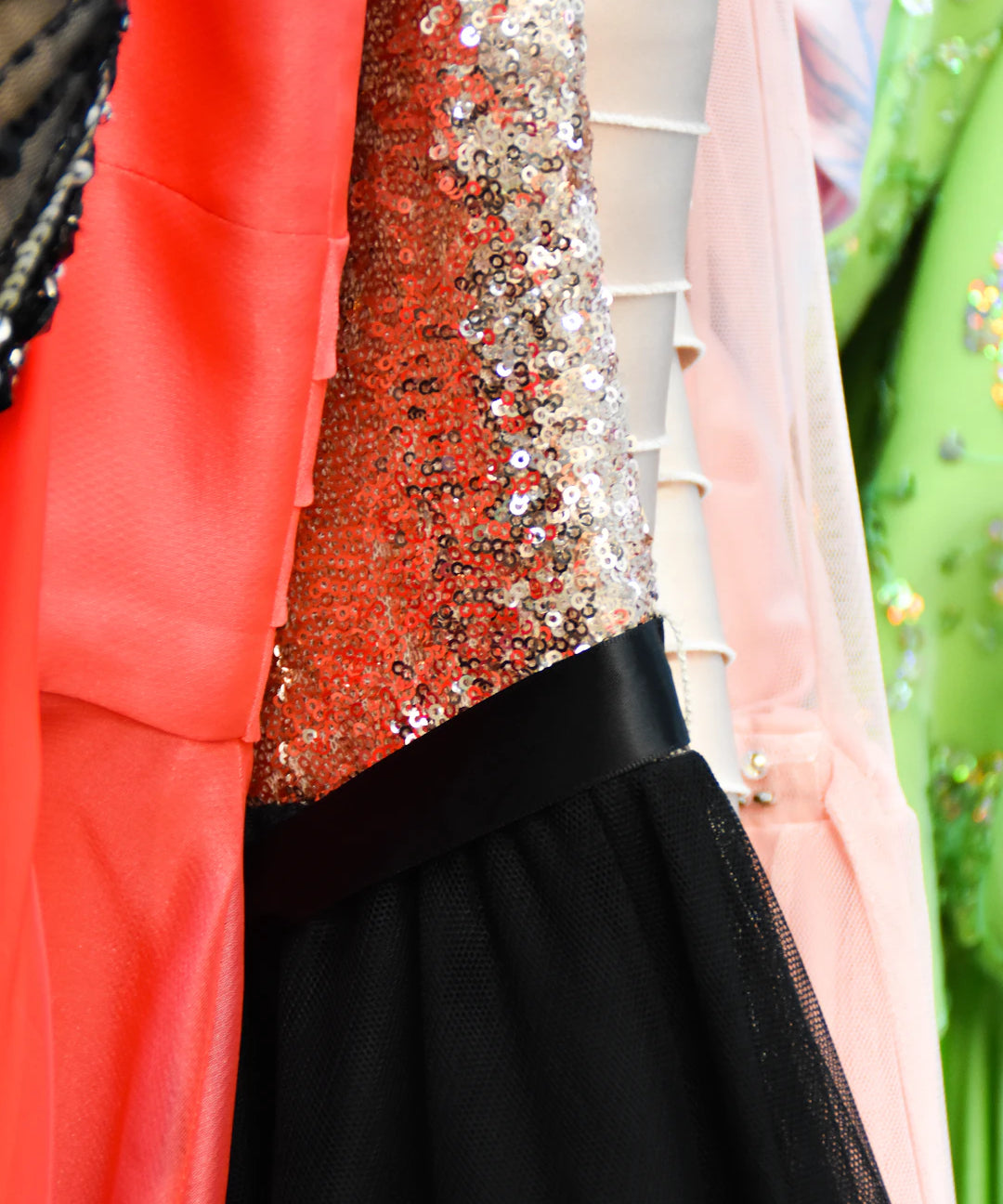 Stylish Sequin Skirts for Eye-Catching Ensembles