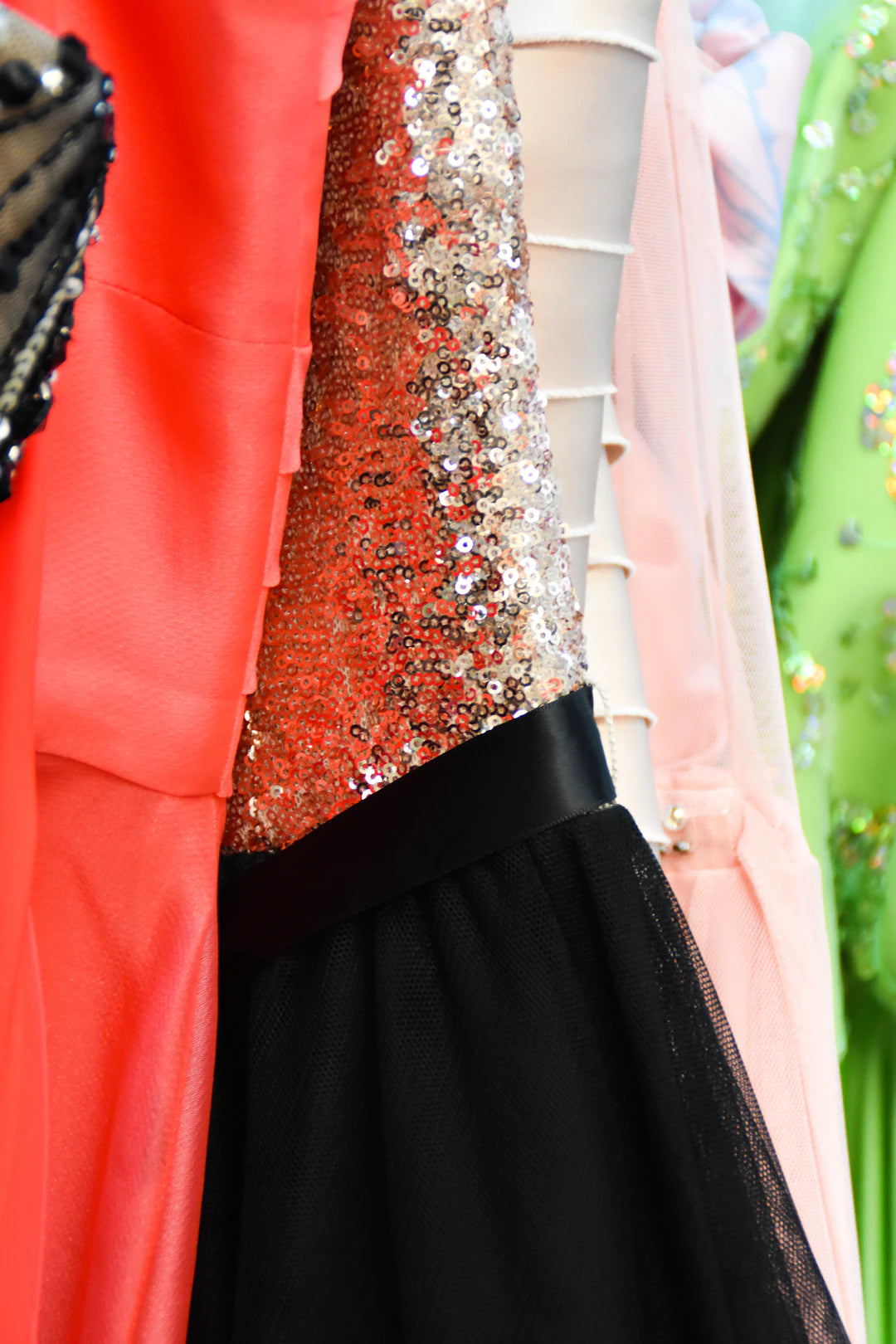 Stylish Sequin Skirts for Eye-Catching Ensembles