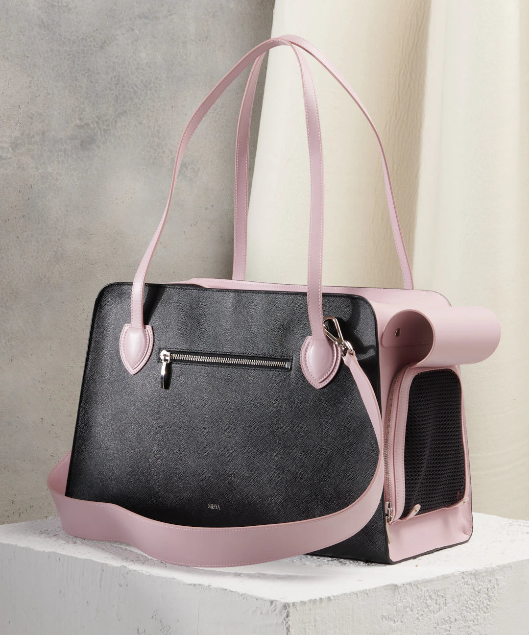Chic Handbags That Elevate Everyday Elegance