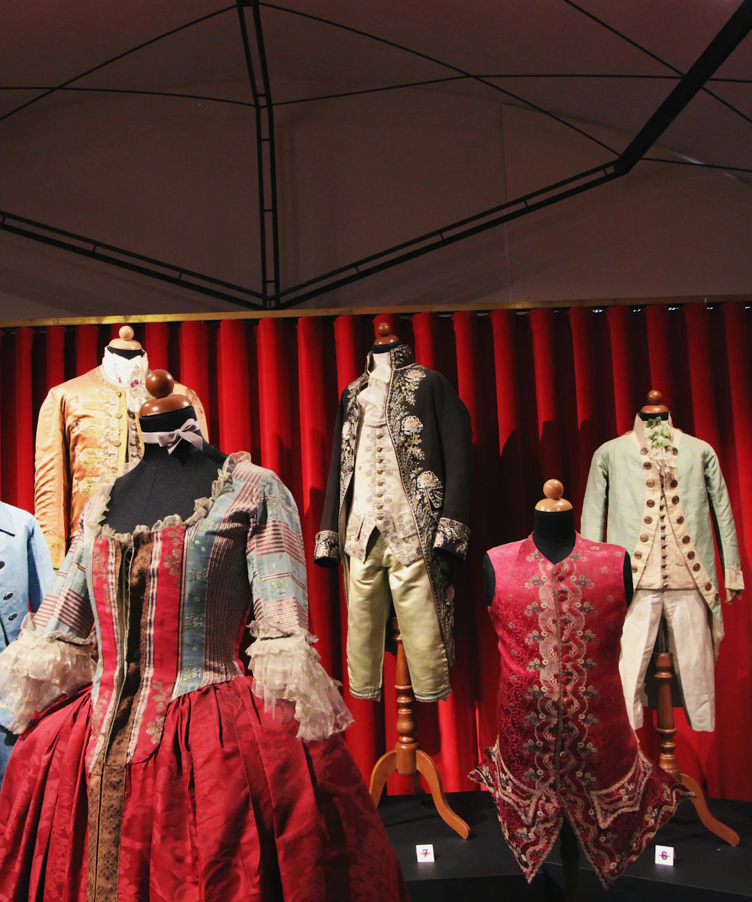 Fashion Icons Through the Ages Style That Never Fades