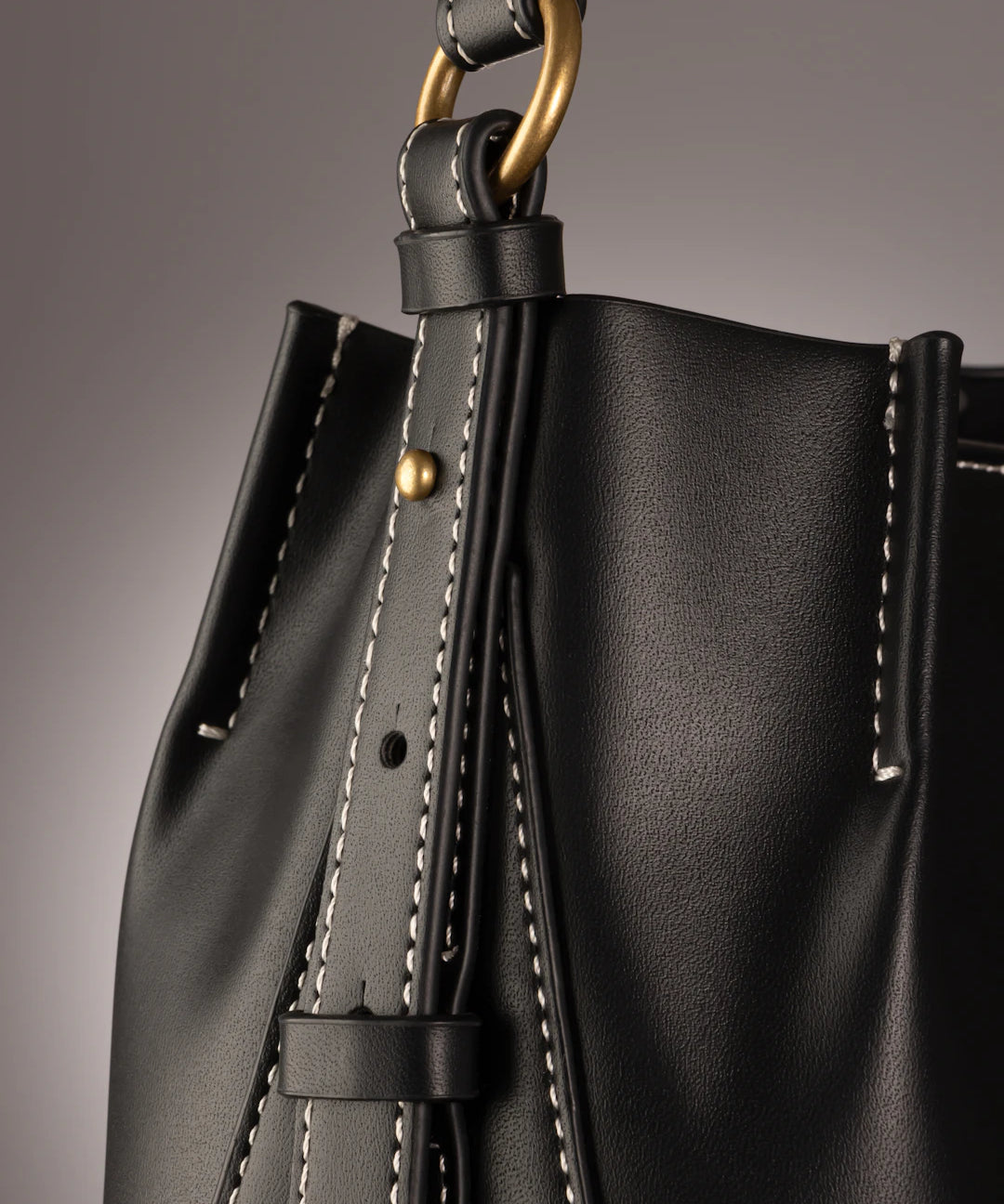 Chic Leather Handbags for Effortless Sophistication