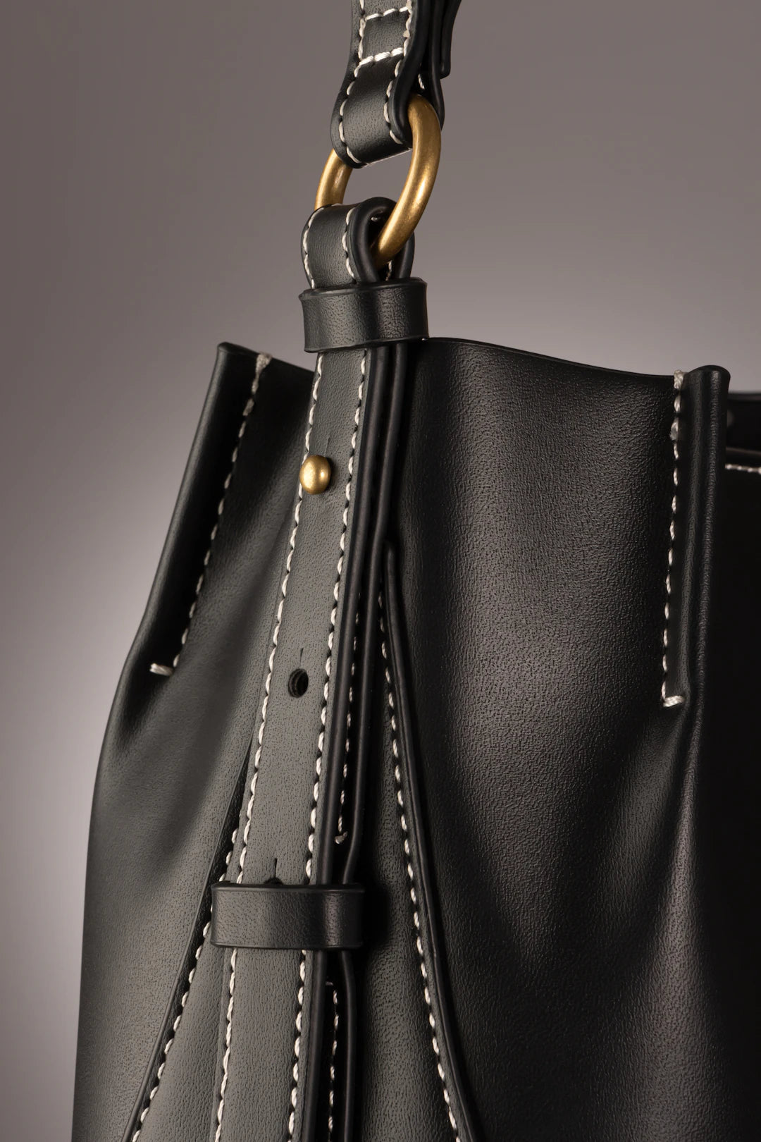 Chic Leather Handbags for Effortless Sophistication