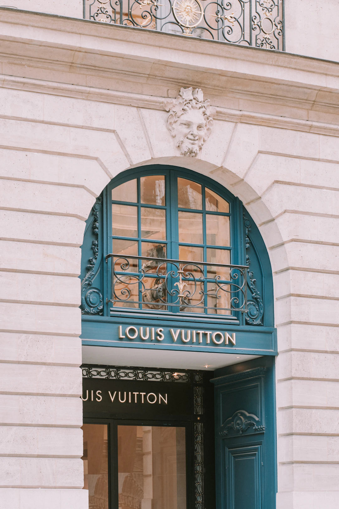 Explore the Fashion Capitals of the World