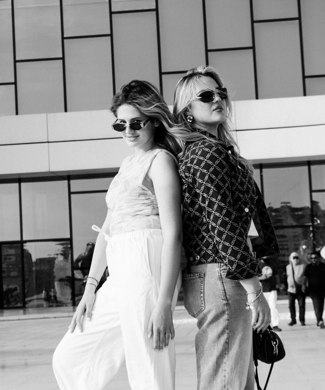 The Dynamic Influence of Social Media on Fashion Trends
