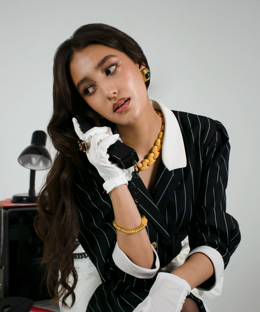 Style Vintage Clothing with a Modern Twist