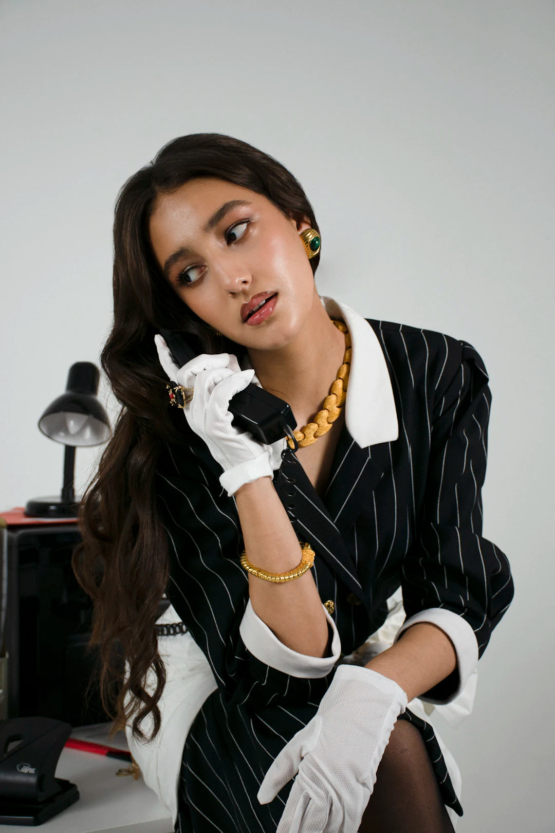 Style Vintage Clothing with a Modern Twist