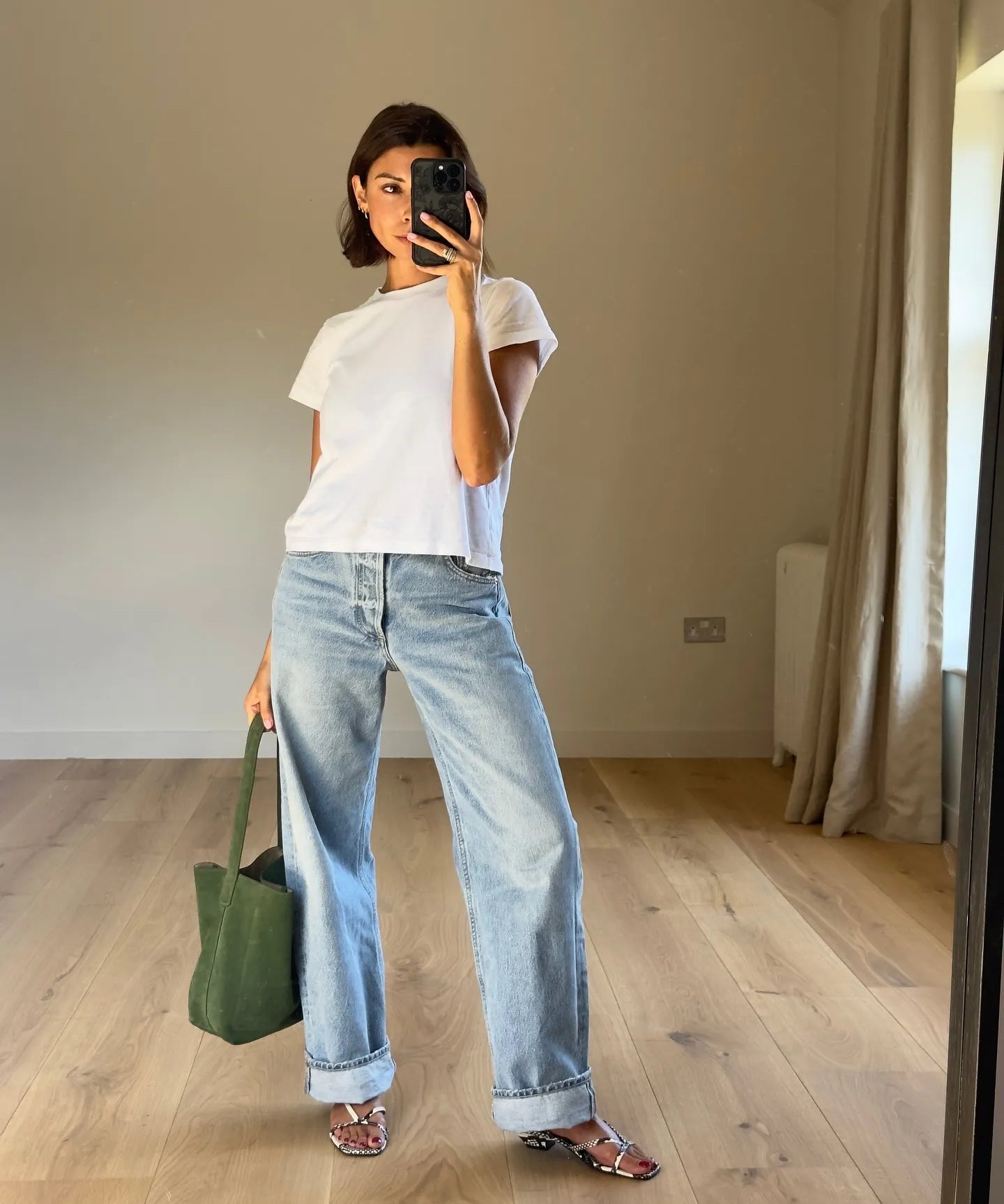 7 Chic Shoes to Elevate Your Cuffed Jeans in 2025